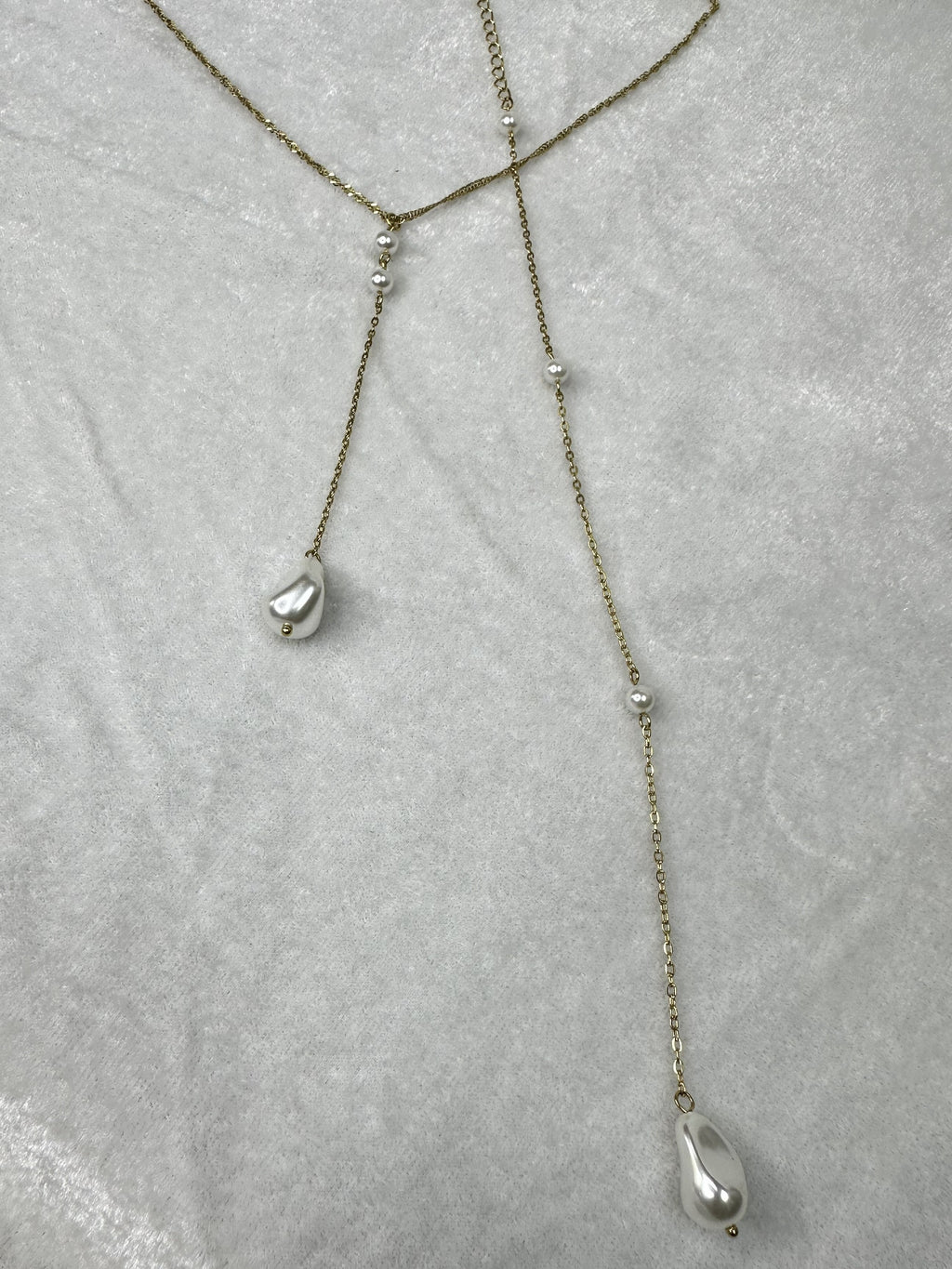 Baroque Waterfall Lariat