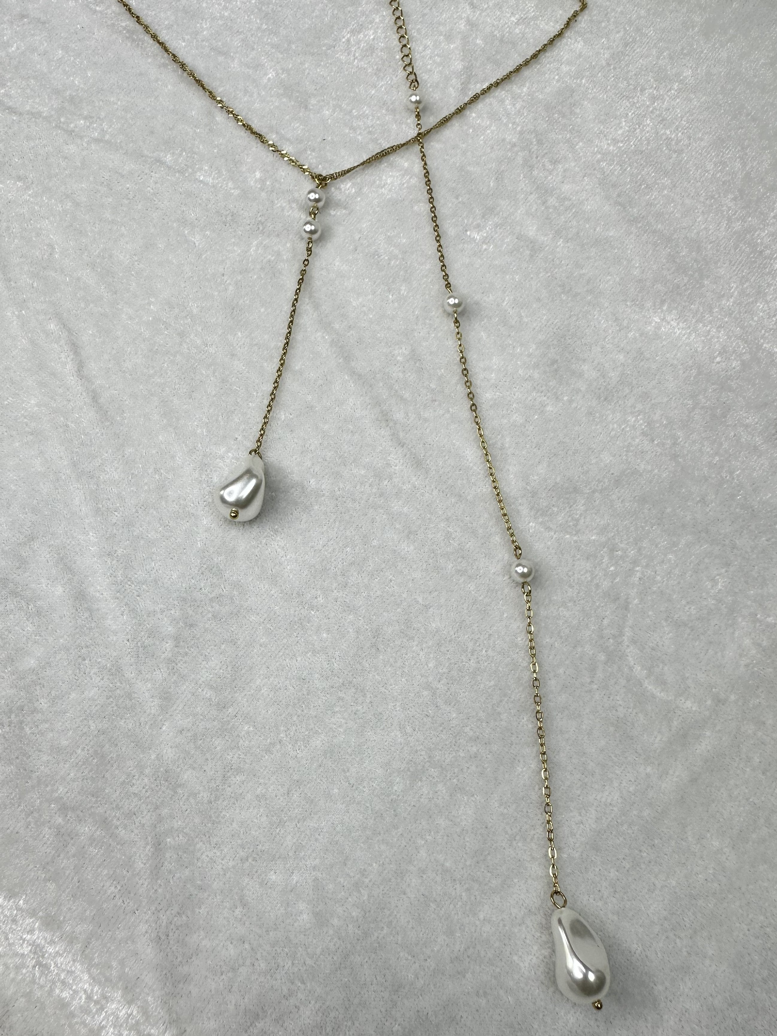 Baroque Waterfall Lariat